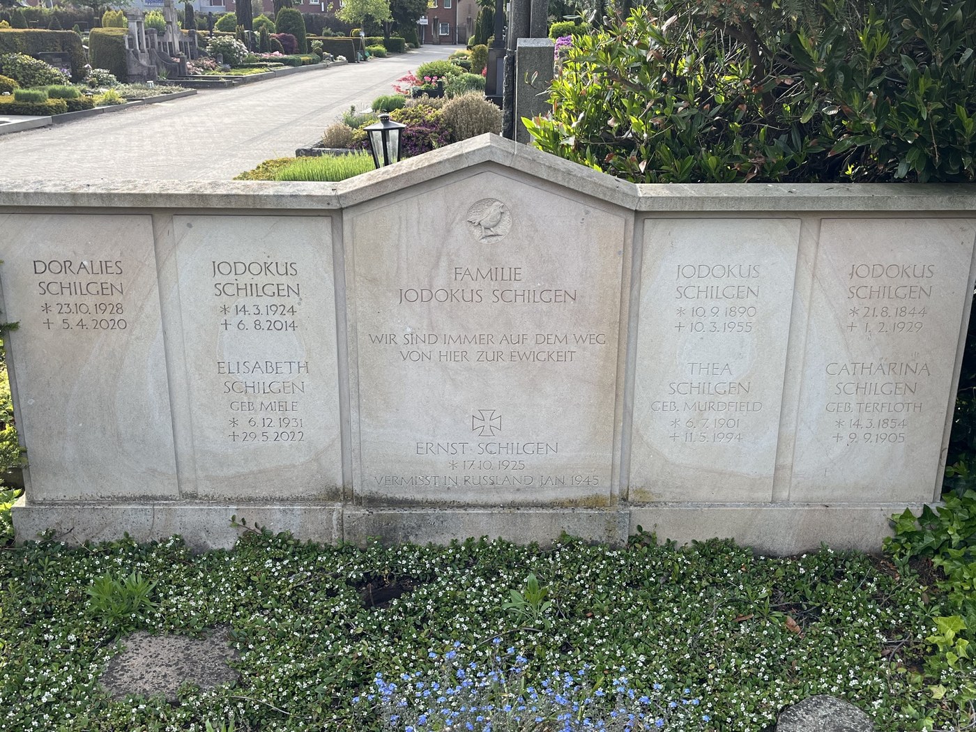 Grabstein der Familie Jodokus Schilgen auf dem Friedhof Nordwalder Straße in Emsdetten